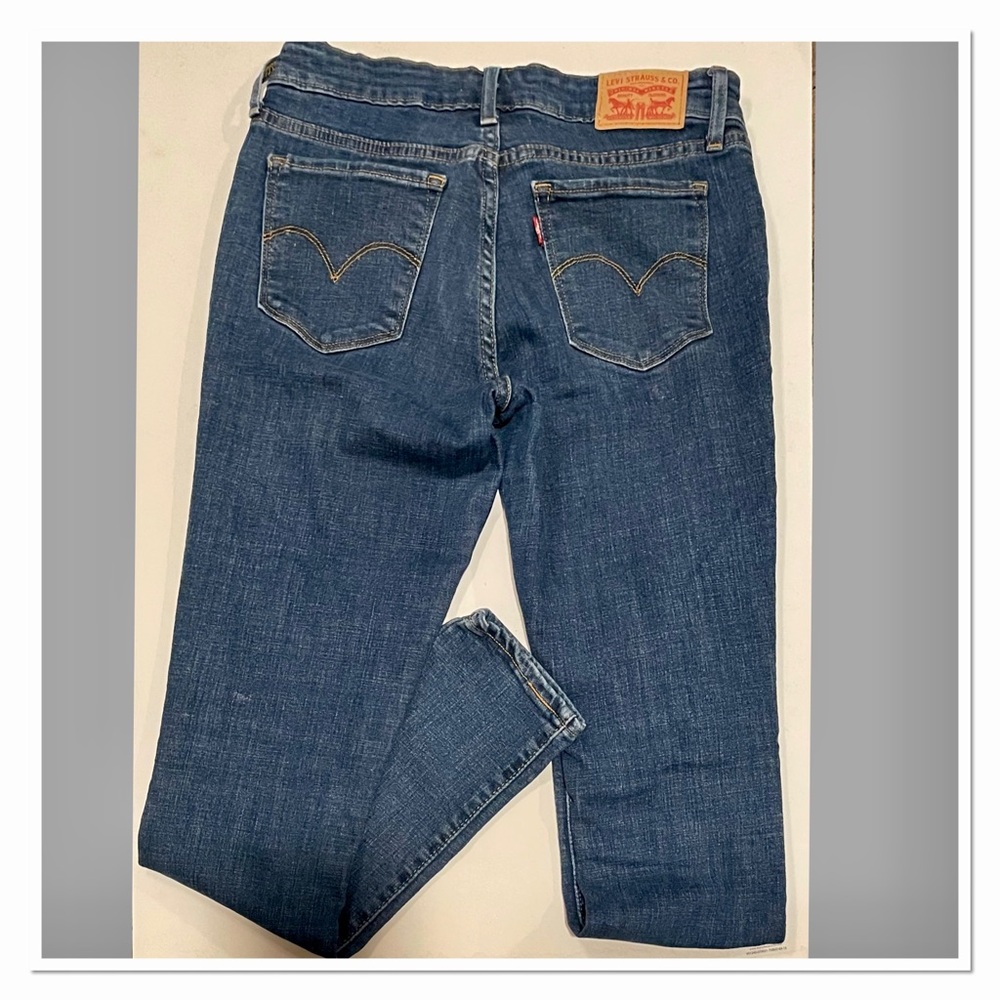 Levi’s Jeans - Picture 2 of 2